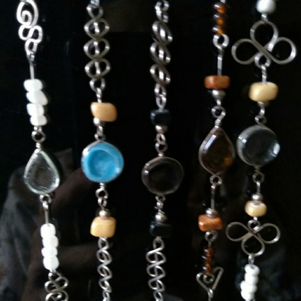 Whoa Whole set 5 for 100!!! Huge price and super deal!!Peruvian bracelets 7-7.5